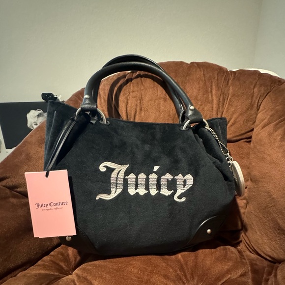 COPY - Juicy Couture RETRO VIBE SATCHEL - Picture 3 of 7